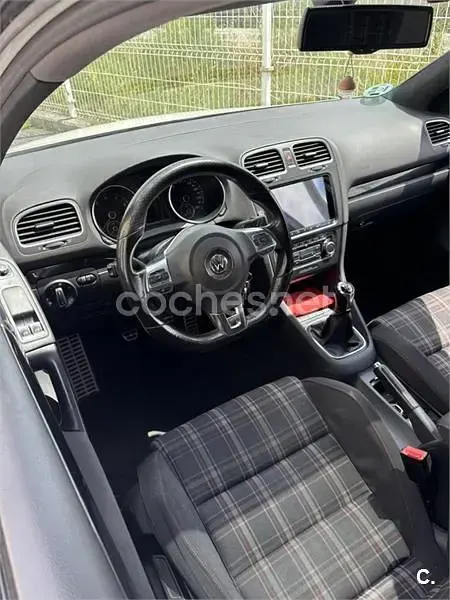 Usado VW Golf VI GTI 210 CV (154 kW) 2010 Blanco Utilitario