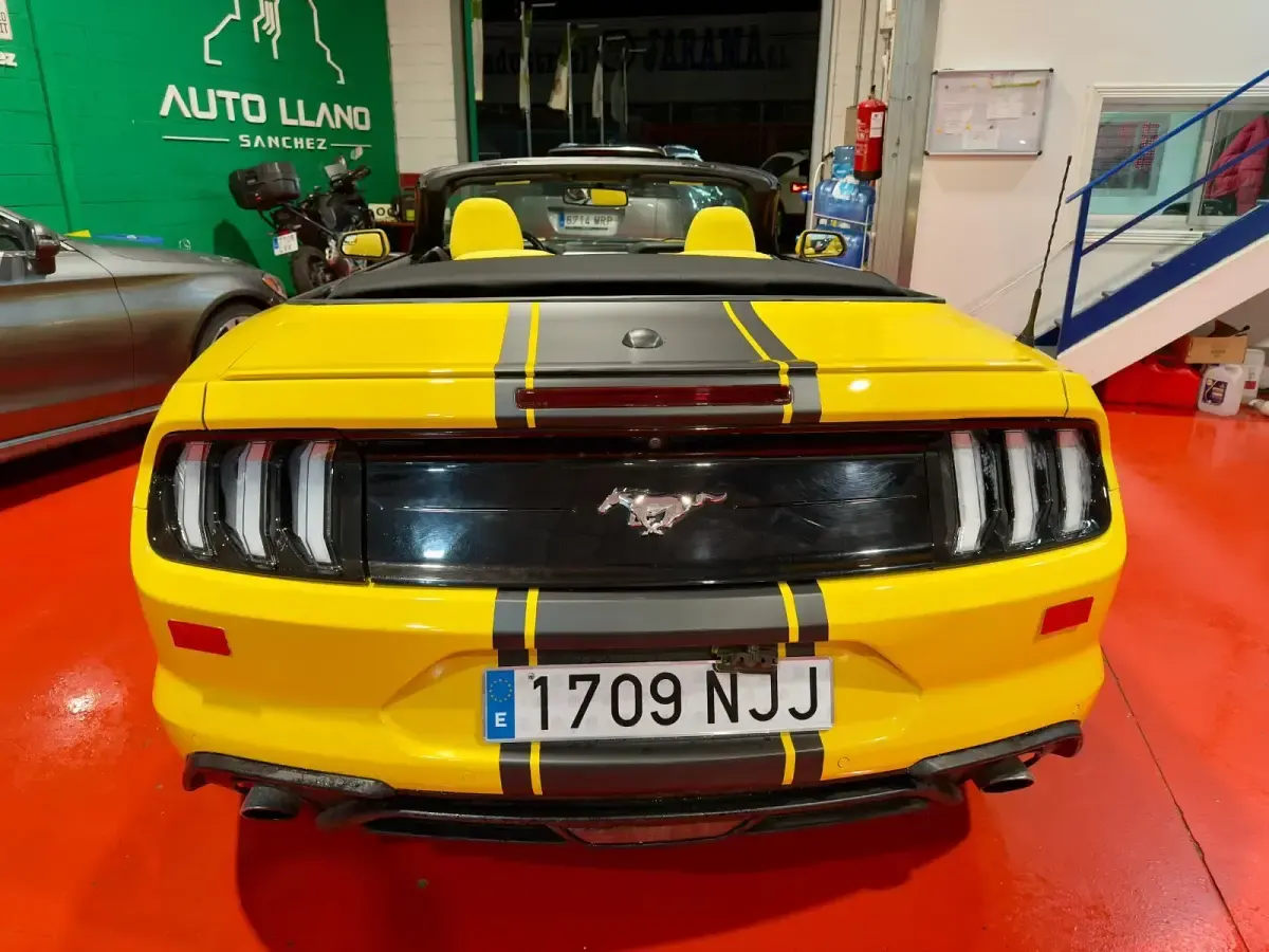 Używany Ford Mustang 314 KM (230 kW) 2018 Amararillo Coupe