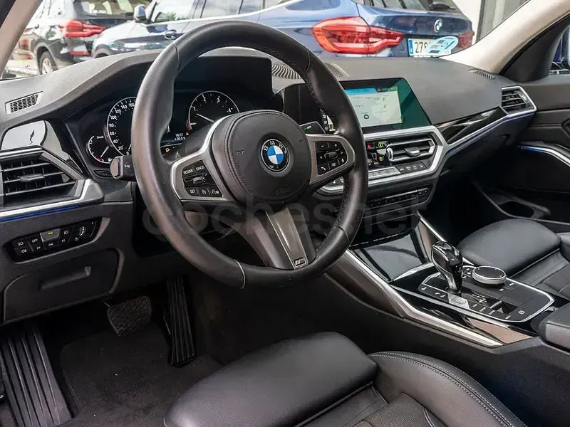 Begagnad BMW 318 Sport Line 150 HK (110 kW) 2020 Blå Sedan