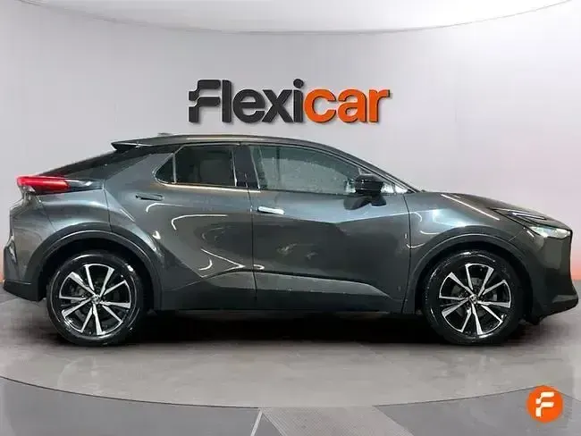 Usado Toyota C-HR Advance 140 HP (102 kW) 2024 Cinzento SUV