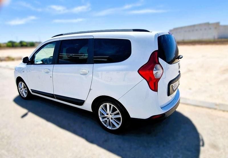 Blanco Usado 2018 Dacia Lodgy Lauréate Monovolumen | 4000 € (Buen precio) - Imagen 1/4