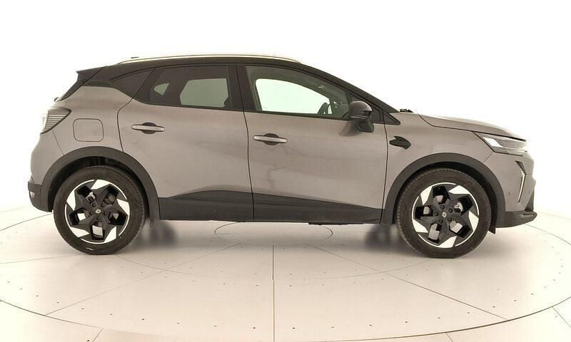Usado Renault Captur Techno 100 CV (73 kW) 2025 Gris SUV