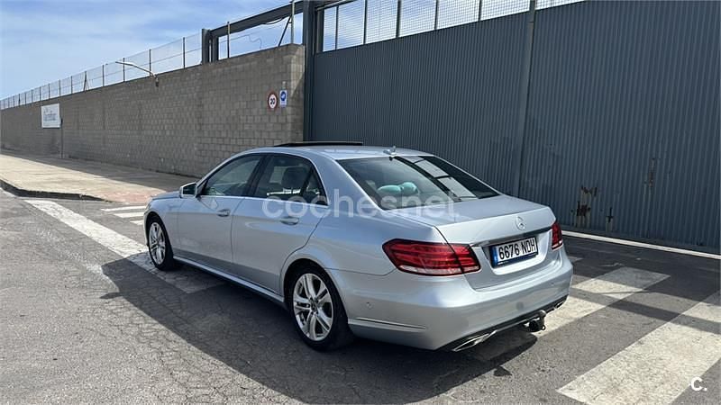 Usado Mercedes E250 Avantgarde 204 CV (150 kW) 2013 Gris / plata Familiar