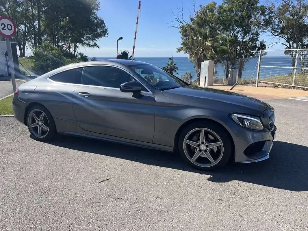 Usado Mercedes C220 Sport Edition 170 CV (125 kW) 2016 Gris Coupe