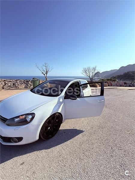 Blanco Usado 2011 VW Golf VI Advance Berlina | 5500 € (Super precio) - Imagen 1/3