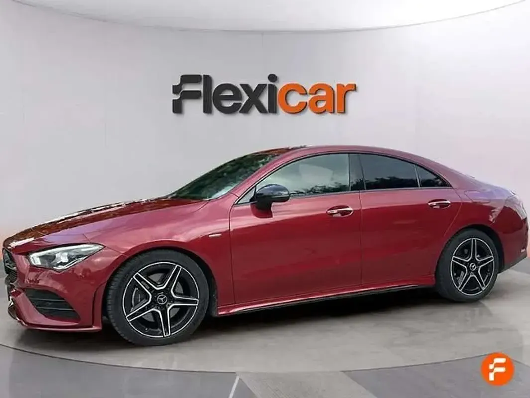 Usado Mercedes CLA200 150 CV (110 kW) 2021 Burdeos Coupe