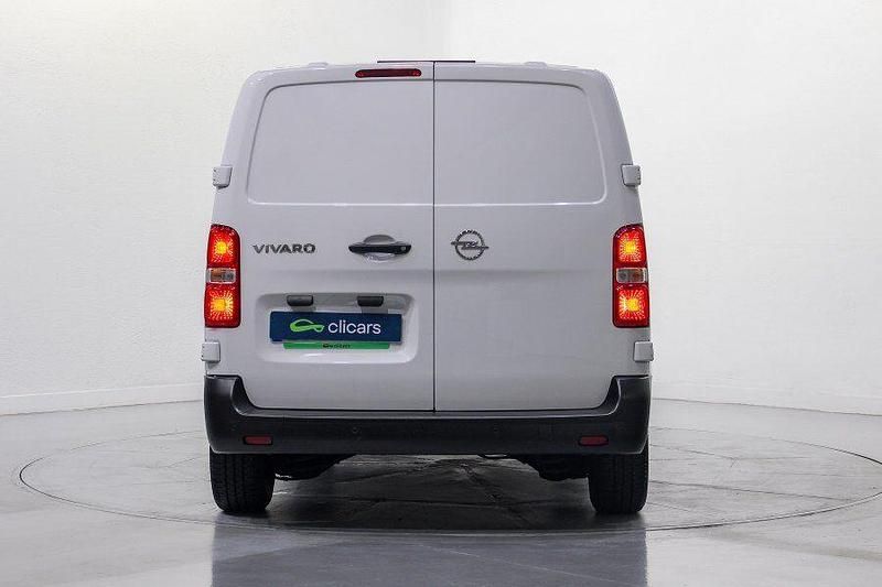 Usado Opel Vivaro S 102 CV (75 kW) 2023 Blanco Monovolumen