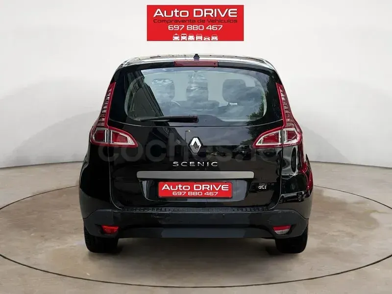 Usado Renault Scénic III Dynamique 110 CV (80 kW) 2011 Negro Monovolumen