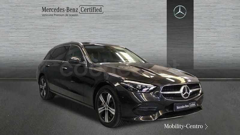 Usado Mercedes C300e Avantgarde 313 CV (230 kW) 2024 Gris grafito Familiar