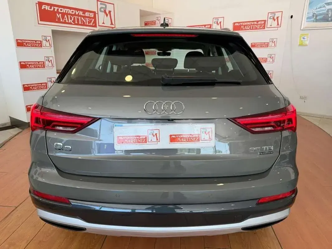 Usado Audi Q3 Advanced 150 CV (110 kW) 2021 Gris SUV