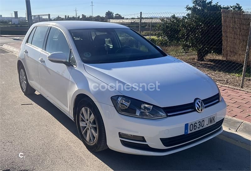Blanco Usado 2016 VW Golf VII Familiar | 12.300 € (Un poco caro) - Imagen 1/4