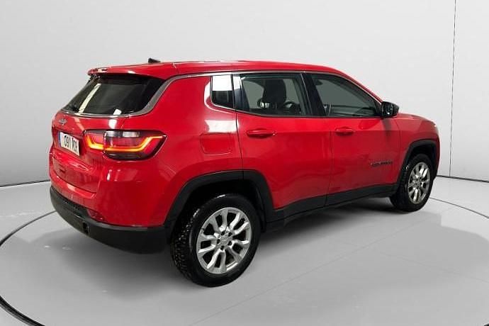 Usado Jeep Compass Night Eagle 131 CV (96 kW) 2023 Rojo SUV