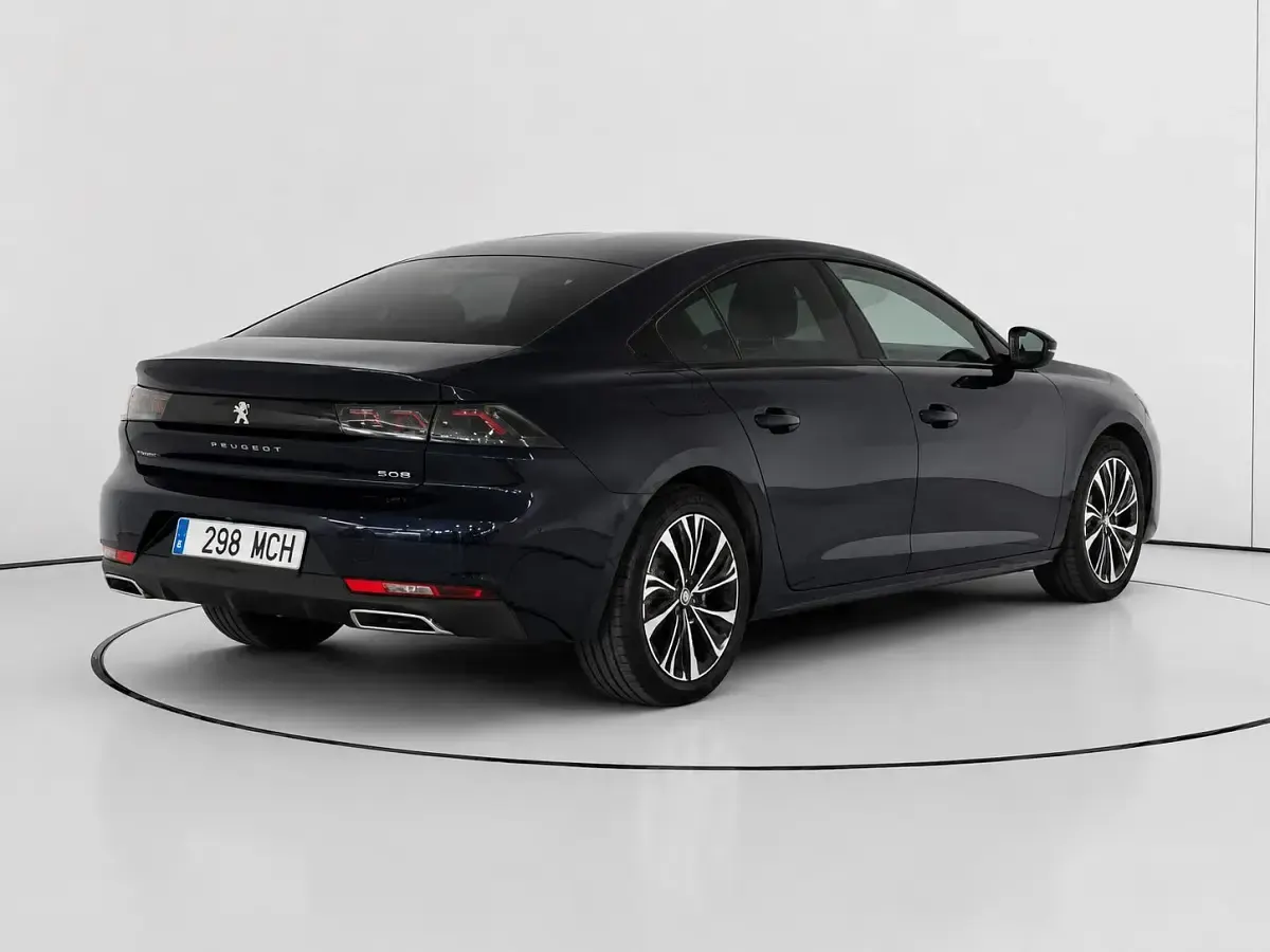 Usado Peugeot 508 Allure 131 CV (96 kW) 2022 Negro Berlina
