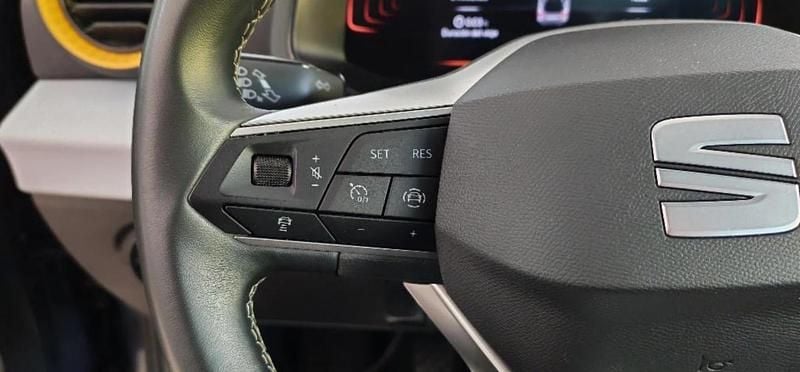 Używany Seat Arona Style 116 KM (85 kW) 2025 Biały SUV