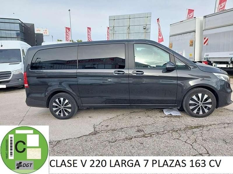 Usado Mercedes V220 Avantgarde 163 CV (119 kW) 2022 Negro Monovolumen