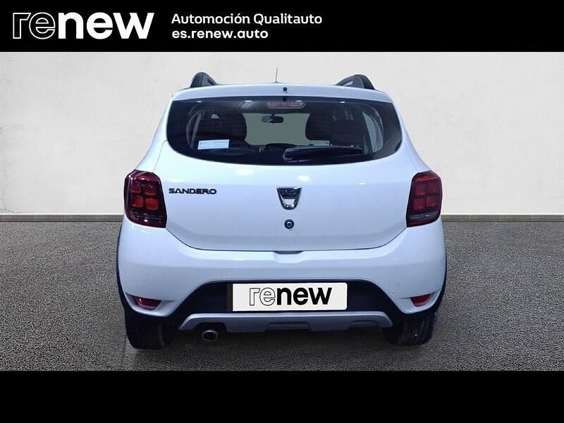 Usado Dacia Sandero Essentiel 90 CV (66 kW) 2018 Blanco Berlina