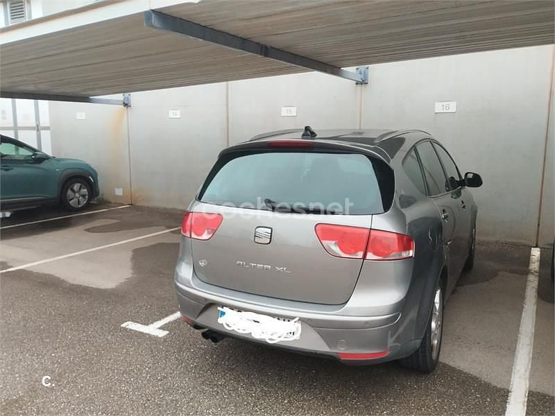 Usado Seat Altea XL Stylance 140 CV (102 kW) 2007 Beige Monovolumen
