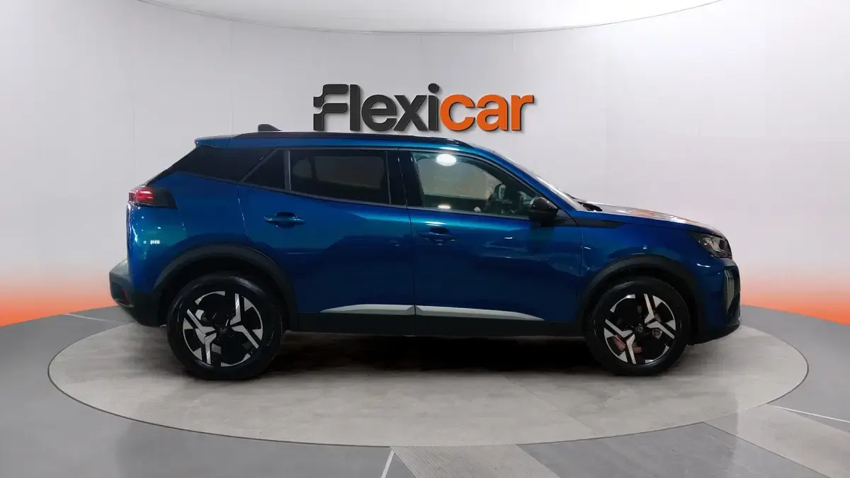 Usado Peugeot 2008 Allure 101 CV (74 kW) 2025 Azul SUV