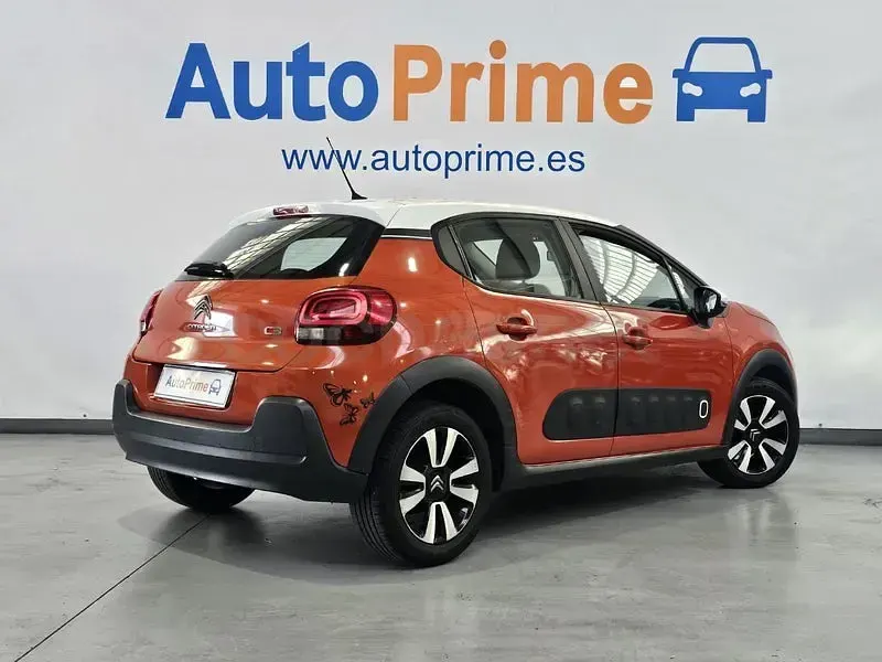 Usado Citroën C3 Feel 75 CV (55 kW) 2017 Naranja Berlina