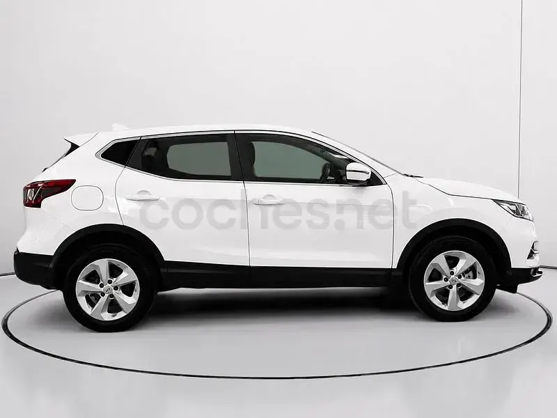 Usado Nissan Qashqai Acenta 115 CV (84 kW) 2021 Blanco SUV