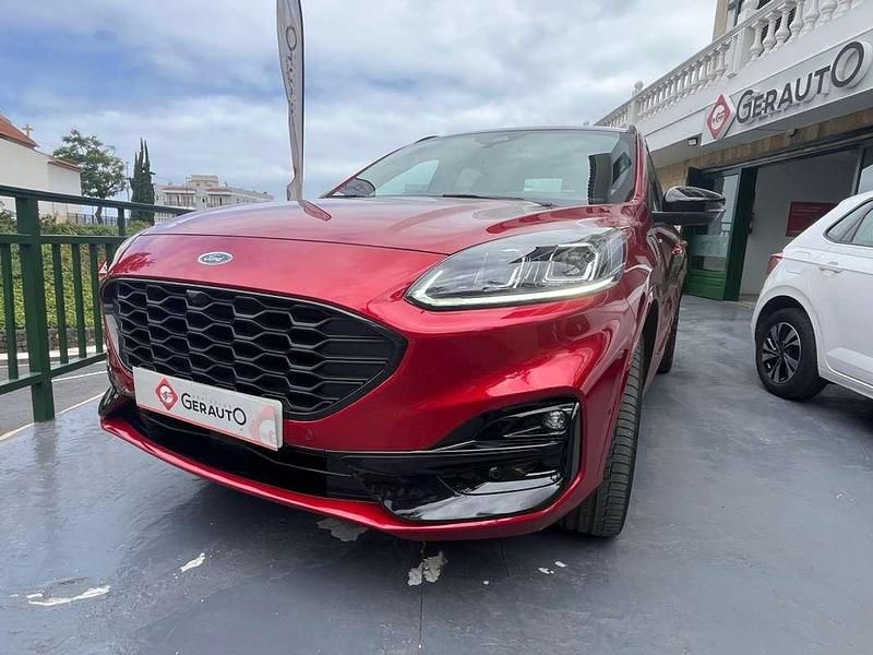 Rojo Usado 2022 Ford Kuga ST-Line X SUV | 27.500 € (Precio justo) - Imagen 1/4