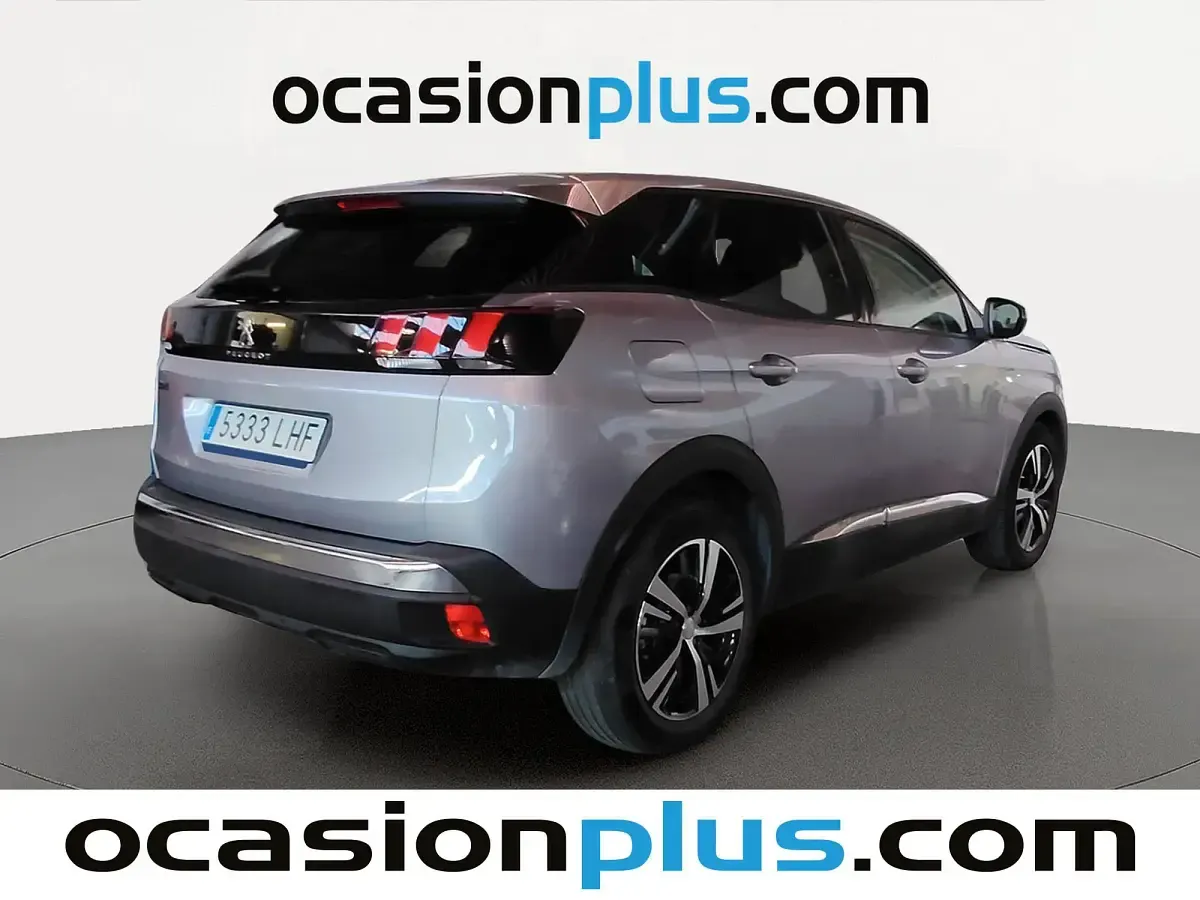 Usado Peugeot 3008 Allure 131 CV (96 kW) 2020 Gris SUV