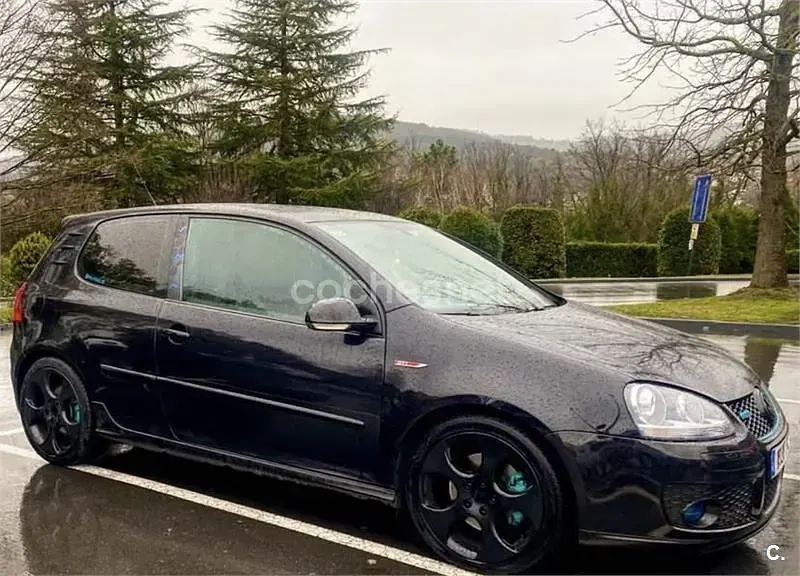 Usado VW Golf V GTI 200 CV (147 kW) 2007 Negro Berlina