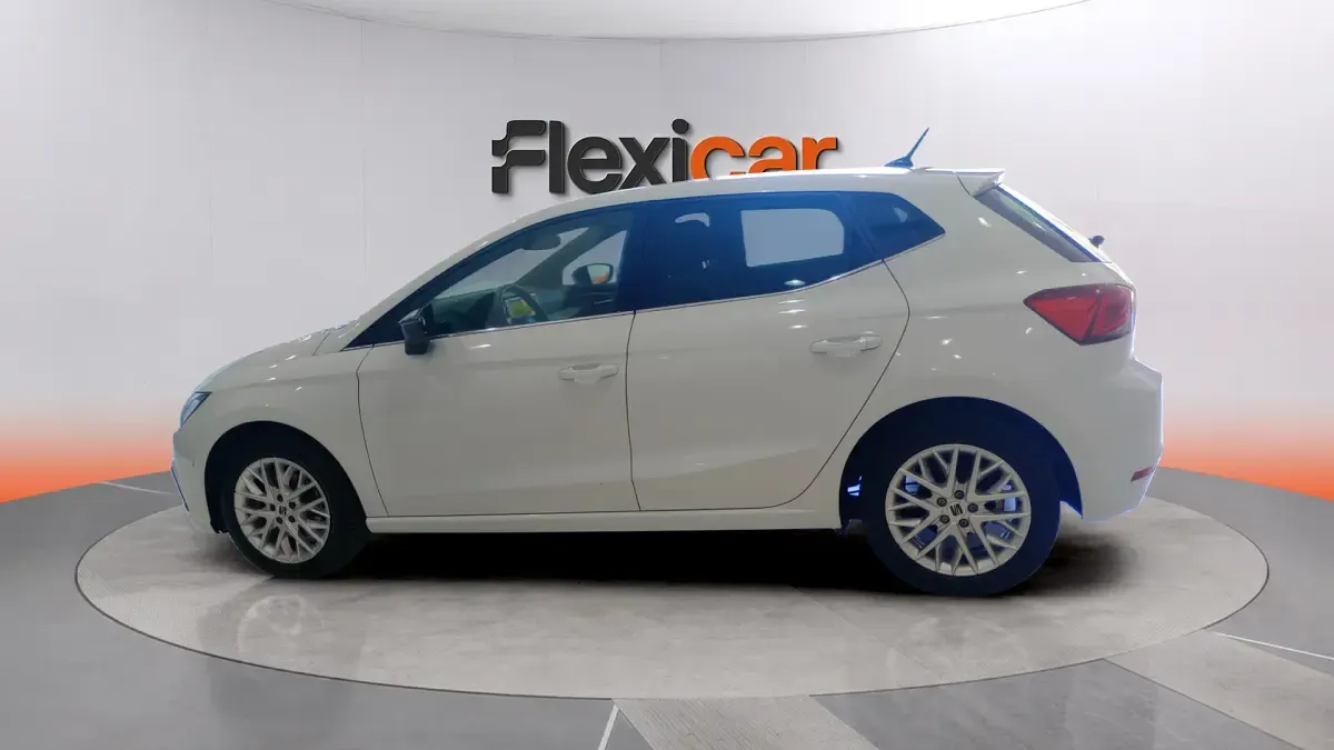 Usado Seat Ibiza 116 CV (85 kW) 2024 Blanco Utilitario
