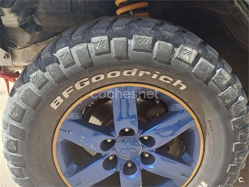 Usado Mitsubishi Montero 160 CV (117 kW) 2004 Gris / plata SUV