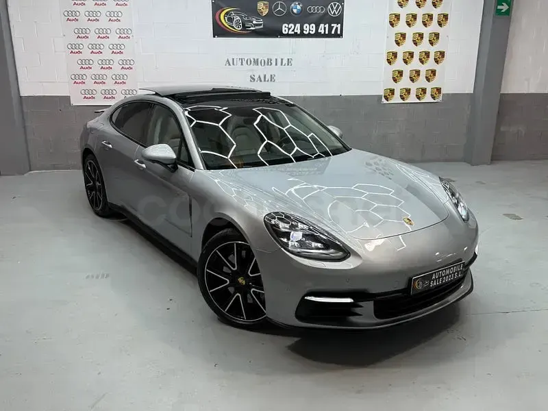 Usado Porsche Panamera 4 462 CV (339 kW) 2018 Gris / plata Berlina