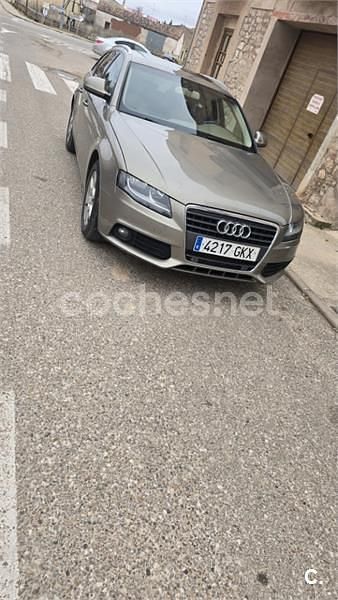 Usado Audi A4 143 HP (105 kW) 2009 Bege Carrinha