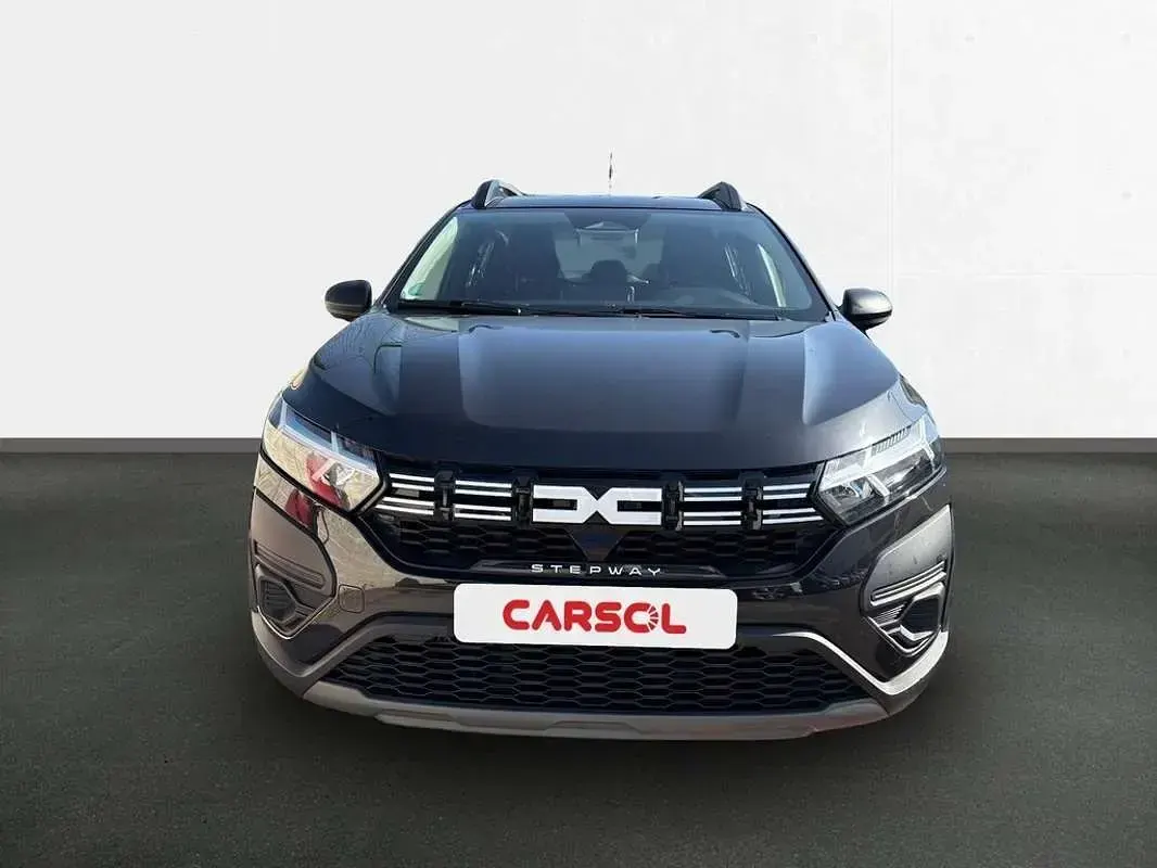 Usado Dacia Sandero Essentiel 101 CV (74 kW) 2024 Negro Utilitario