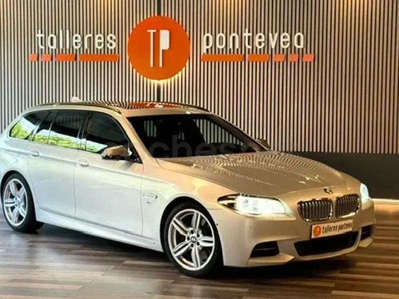 Usado BMW M550 Sport Line 381 CV (280 kW) 2017 Gris / plata Berlina