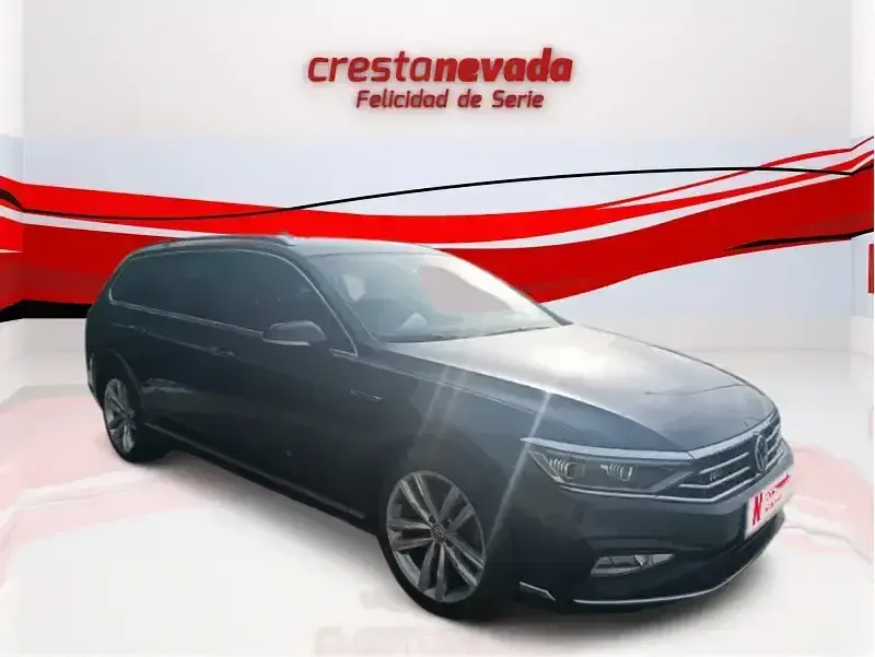 Usado VW Passat R-line 150 CV (110 kW) 2021 Negro Familiar