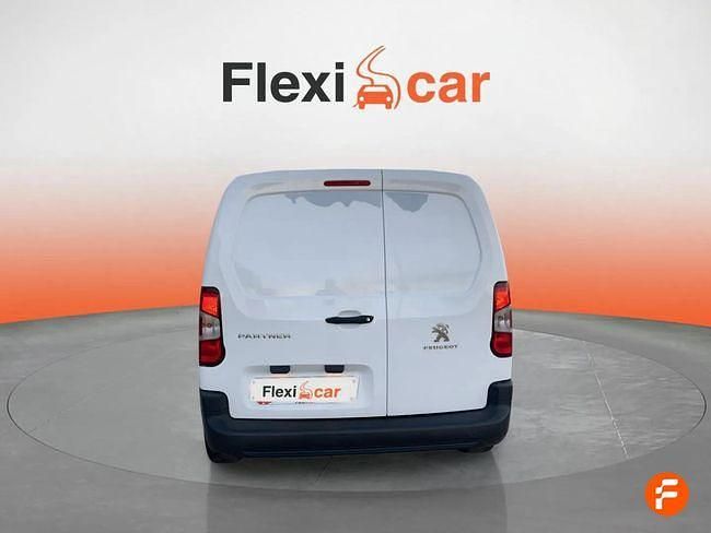 Usado Peugeot Partner 102 CV (75 kW) 2021 Blanco Monovolumen