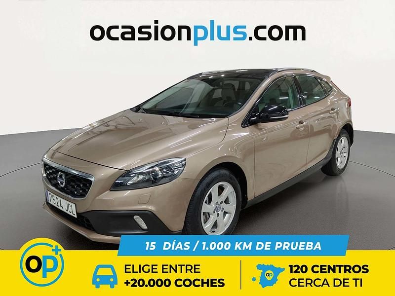 Usado Volvo V40 CC Momentum 150 CV (110 kW) 2015 Marrón Familiar