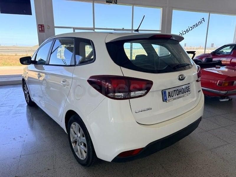 Usado Kia Carens 115 CV (84 kW) 2017 Blanco Monovolumen