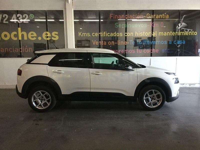 Usado Citroën C4 Cactus Feel 102 CV (75 kW) 2020 Blanco Utilitario