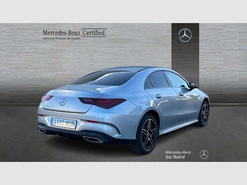Usado Mercedes CLA250e 218 CV (160 kW) 2024 Plateado Berlina