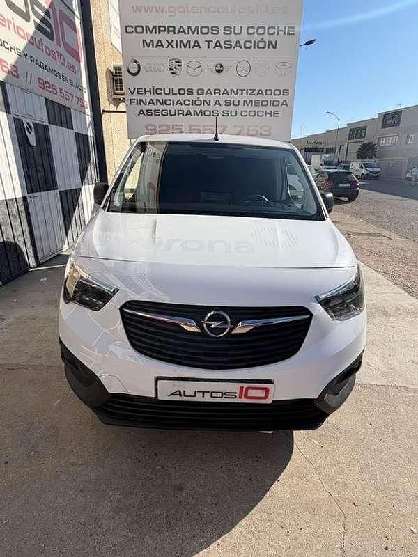 Usado Opel Combo 2022 Blanco Monovolumen