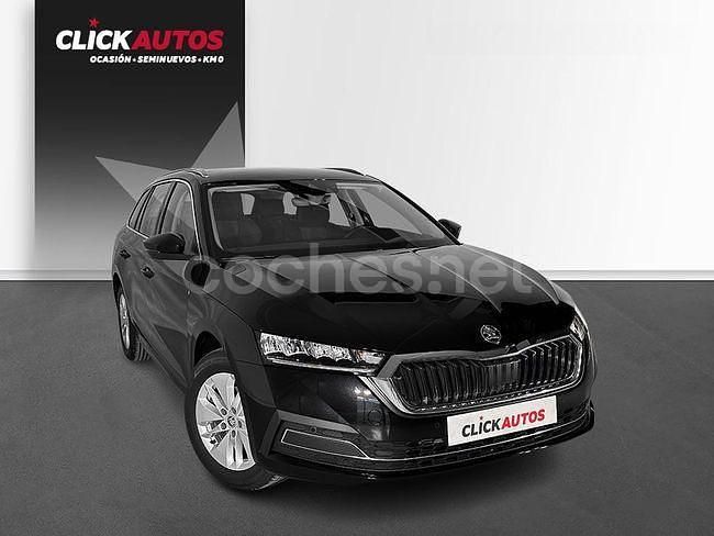 Usado Skoda Octavia Ambition 115 CV (84 kW) 2024 Negro Familiar