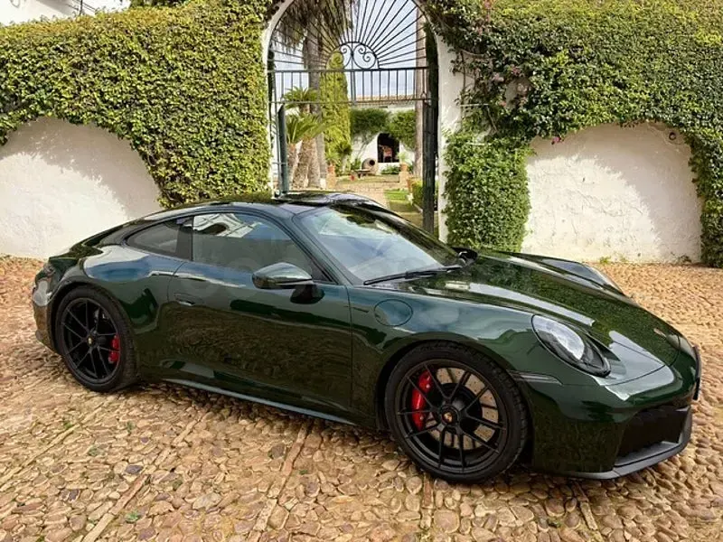 Nuevo Porsche 911 Carrera GTS 541 CV (397 kW) 2025 Verde Coupe