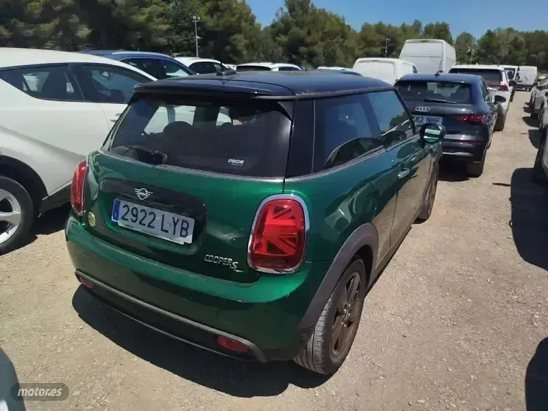 Usado Mini Cooper SE 135 kW (184 CV) 2022 Verde Utilitario