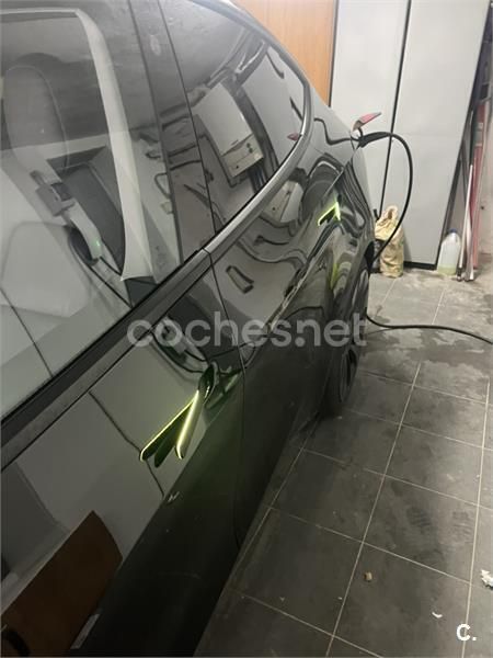 Eléctrico Usado 2023 Tesla Model Y Performance SUV | 42.000 € (Precio justo) - Imagen 1/4