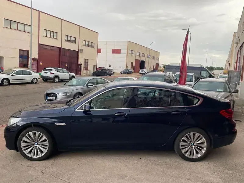 Usado BMW 530 Luxury Line 258 CV (189 kW) 2016 Azul Berlina