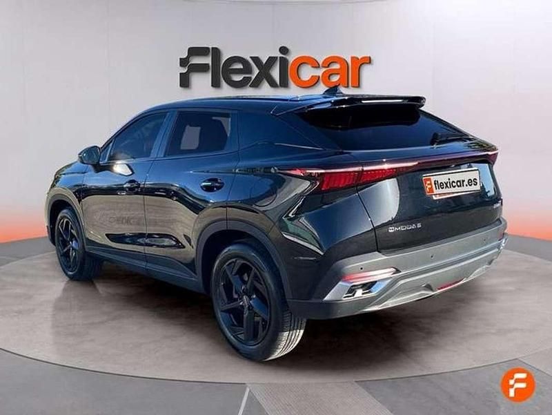 Usado Omoda 5 185 CV (136 kW) 2024 Negro SUV