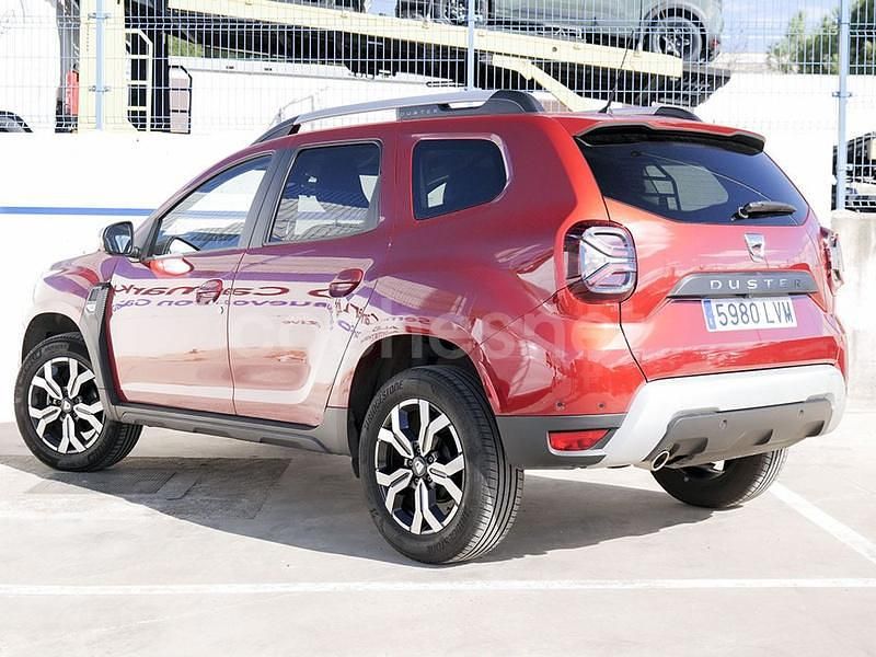 Usado Dacia Duster Prestige 115 CV (84 kW) 2021 Rojo SUV