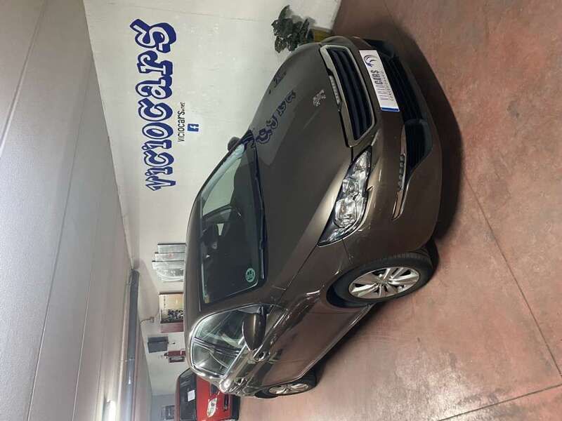 Marrón Usado 2015 Peugeot 308 Business-Line Utilitario | 9999 € (Un poco caro) - Imagen 1/4