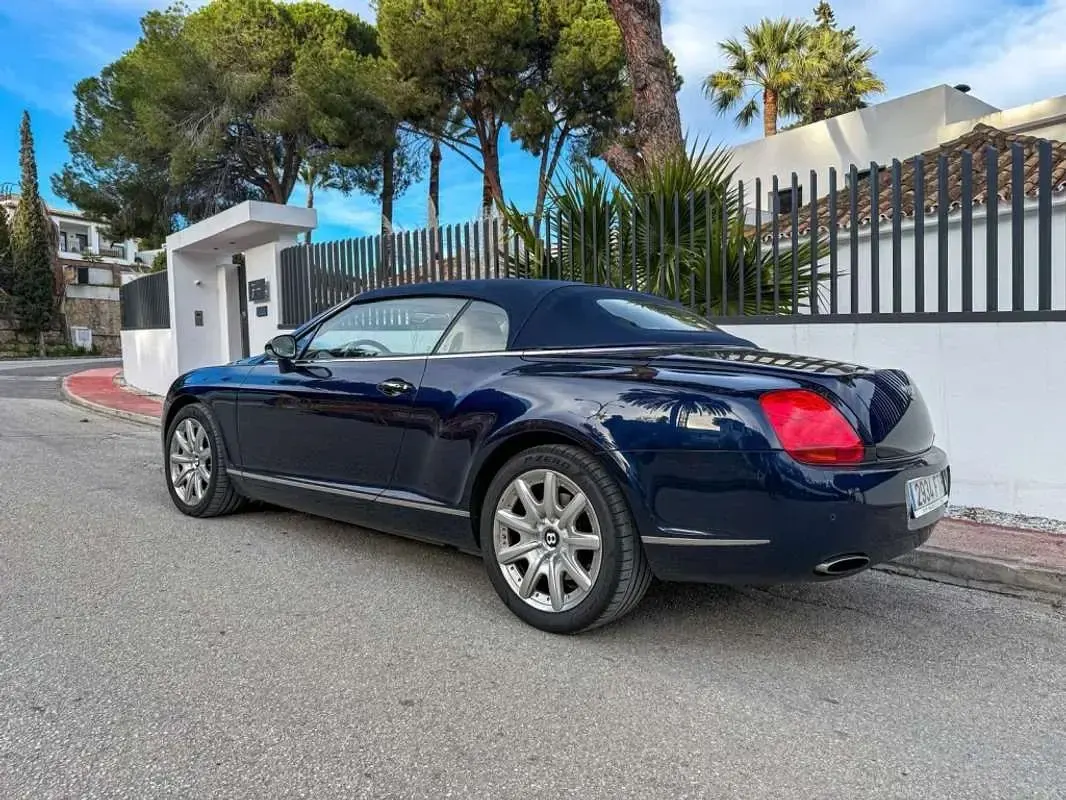 Usado Bentley Continental GT Convertible 559 CV (411 kW) 2007 Azul Descapotable