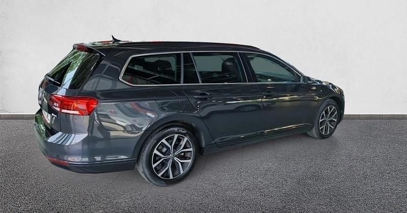 Usado VW Passat Executive 150 CV (110 kW) 2021 Familiar